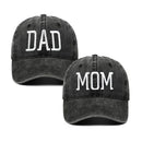 Boné Bordado “Mom & Dad”, Presente para Casais e Pais, Boné Ajustável Estilo Baseball, Presente para Dia dos Pais e Mães